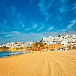 https://residencial-canta-galo.hotelaalgarve.com
